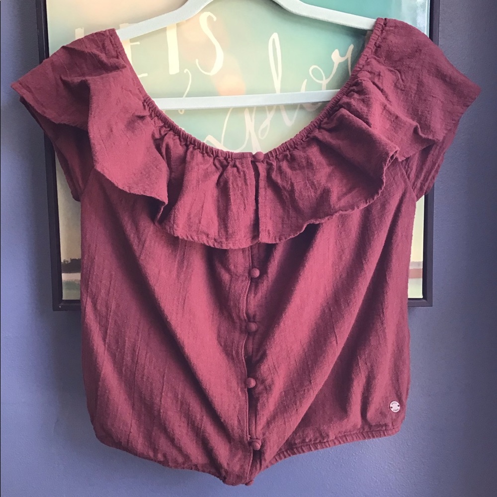 Off the shoulder Roxy shirt